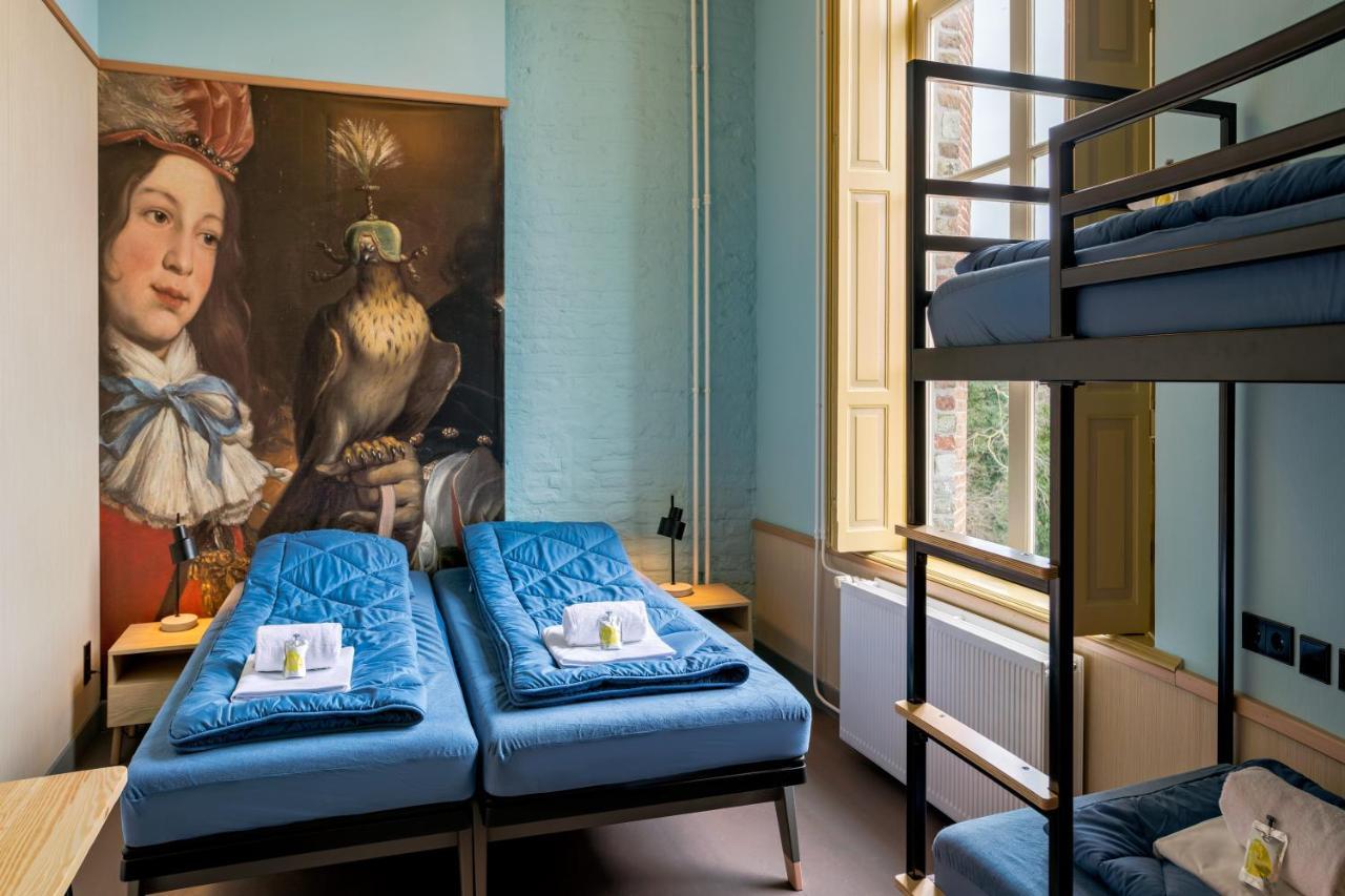 Familienzimmer für 6 Personen mit eigenem Bad und Dusche